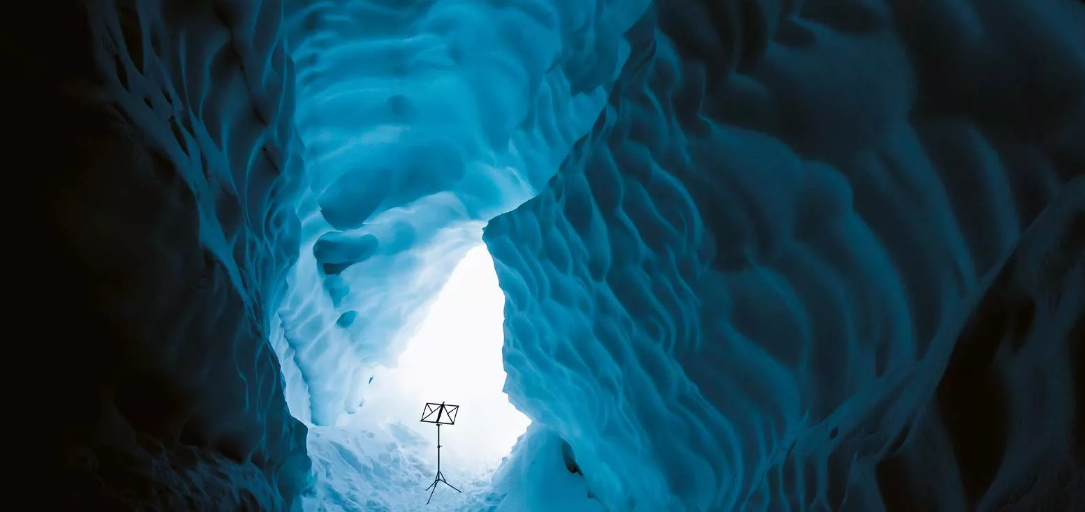 Notenständer in Eishöhle